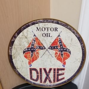 Dixie Motor Oil Tin sign
